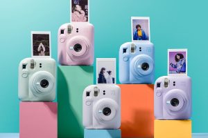 L'appareil photo Instax proposé en 5 coloris