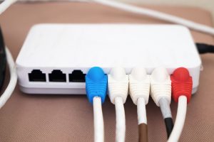 schéma d'installation de la fibre optique dans une maison individuelle