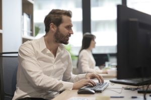 Voici les méthodes pour Identifier les appareils connectés à votre réseau Livebox