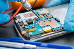 Avis iFixit que valent ses kits de réparation maison