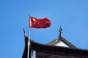 Drapeau chinois flottant dans les airs