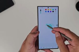 Galaxy S24 Ultra la manipulation pour réduire la latence S Pen en mode DeX