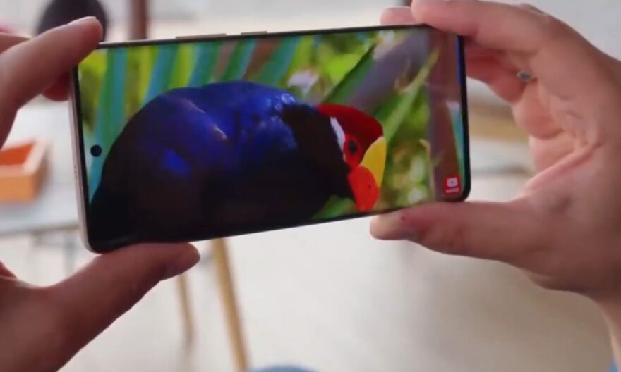 Les premiers écrans AMOLED 3 000 nits quels modèles les adoptent en 2025