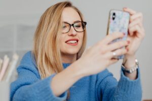 Pourquoi TikTok change la qualité vidéo par défaut sur certains smartphones