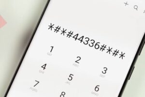 Quelles étapes font disparaître le message “Code IHM non valide” sur iPhone après mise à jour