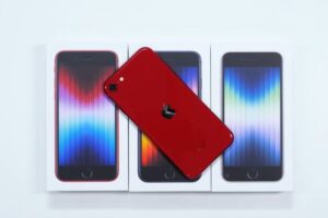 iPhone SE 3 Apple limite certaines fonctions avec iOS 18, voici lesquelles