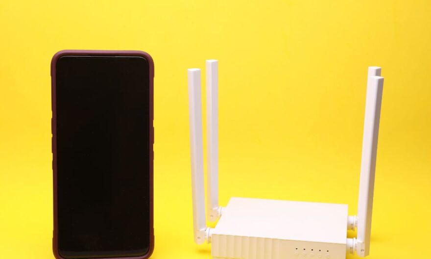 FreeWifi vs autres réseaux Wi-Fi publics sécurisés que choisir