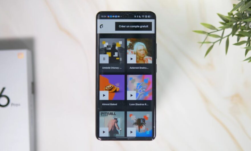 Les smartphones deviennent plus puissants… mais certains choix interrogent