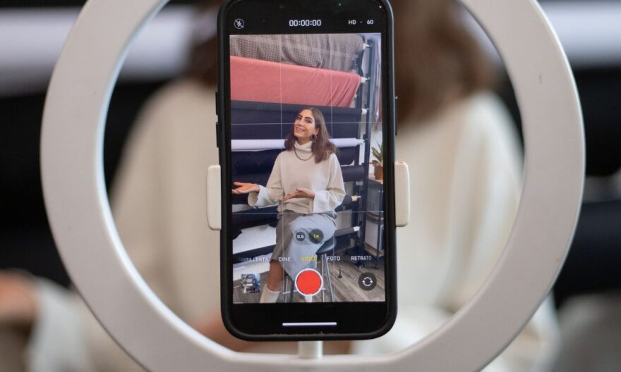 Pourquoi les constructeurs abandonnent discrètement les téléobjectifs 10x sur leurs flagships 2026