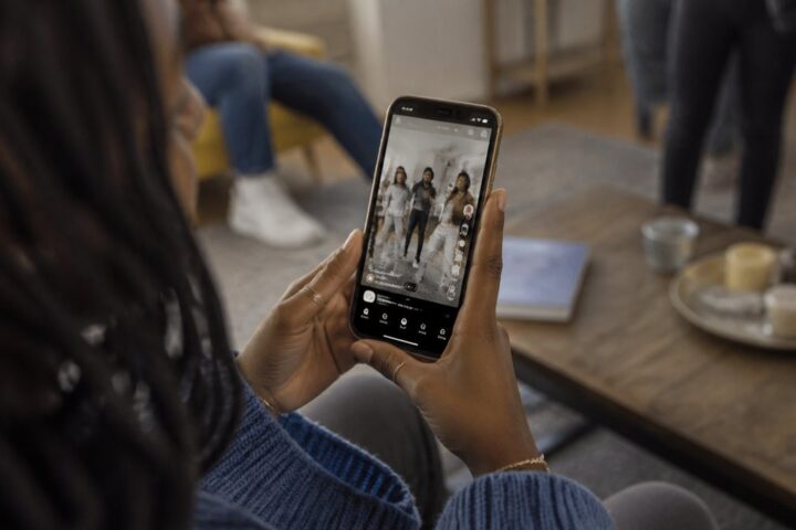 Comprendre l&rsquo;expression « ça give » utilisée massivement sur les réseaux sociaux